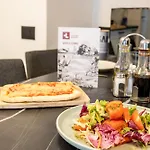 Апартаменти Lakeside Лугано